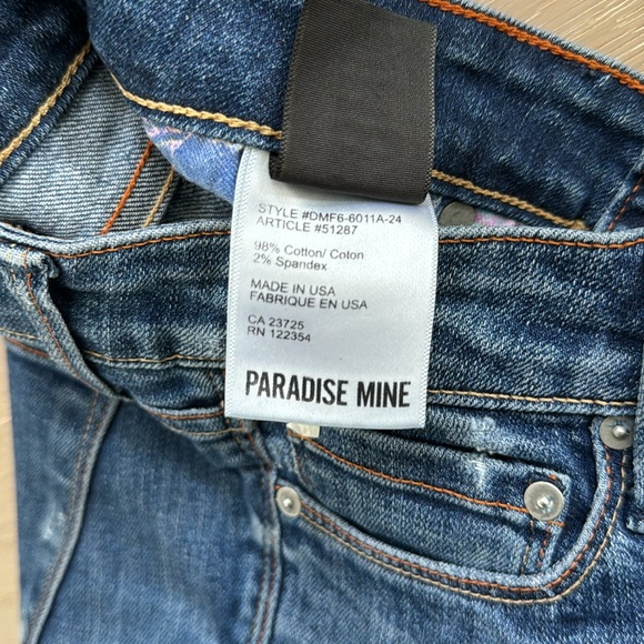 X2 paradise mine jeans from aritzia - light wash and dark wash - Picture 3 of 4